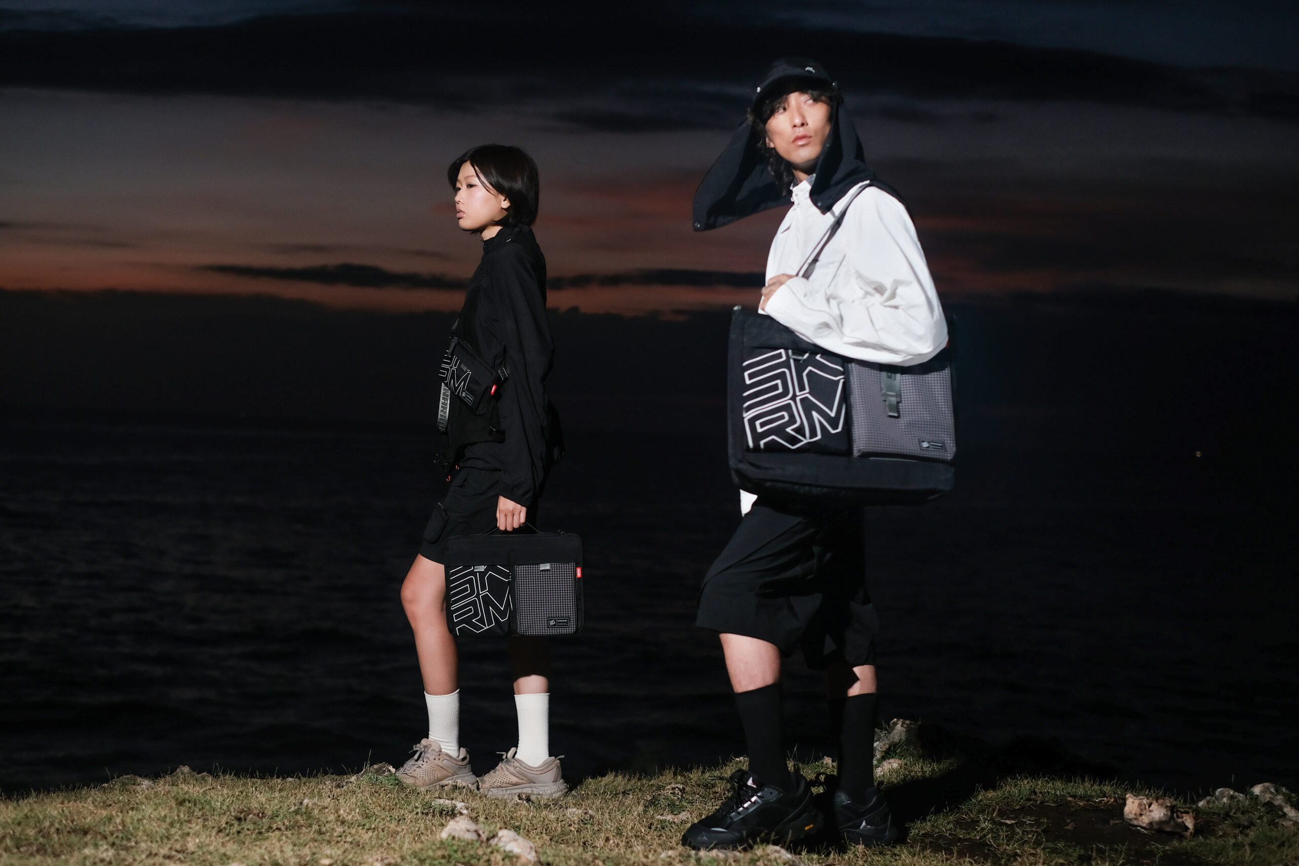 SKINARMA introduces new functional ripstop bags in a range of sizes and colors with the JAGER carry collection.