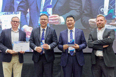 Yili honored with 2025 IDF Dairy Innovation Awards (PRNewsfoto/Yili Group) Yili honored with 2025 IDF Dairy Innovation Awards (PRNewsfoto/Yili Group)