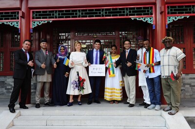 ISSCAD’s inaugural intake of students (PRNewsfoto/Peking University)