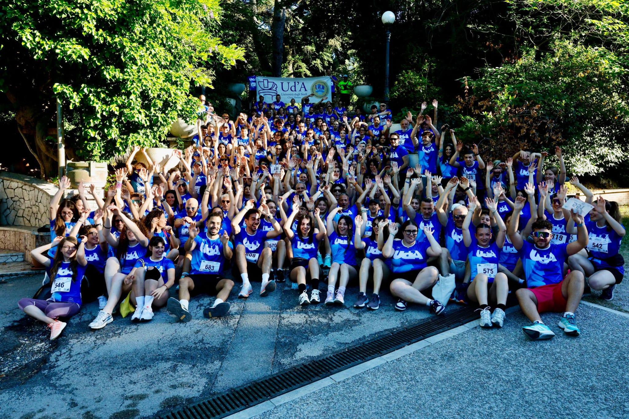 Healthy Campus in action as d’Annunzio University turns out in force for Chieti Night Run d’Annunzio University’s “sea of blue”