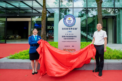 3TREES lập kỷ lục Guinness thế giới: Showroom sơn phủ lớn nhất — Khai trương Trung tâm Trải nghiệm Công nghệ Nhà ở Chất lượng 3TREES (PRNewsfoto/SKSHU Paint Co., Ltd.)