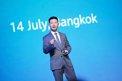 Kết nối được hỗ trợ bởi AI: Châu Á – Thái Bình Dương vạch ra lộ trình hướng tới một tương lai số thông minh hơn Denny Deng, President of Huawei Asia Pacific Carrier Business, envisions a "faster, smarter, greener" Asia-Pacific.