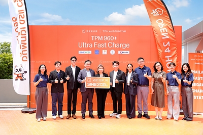ZEEKR, TPM Automotive và SINEXCEL cùng xây dựng trạm sạc cấp megawatt nhanh nhất Thái Lan The Fastest EVs Deserve the Fastest Charging | SINEXCEL, ZEEKR, and TPM Automotive Jointly Build Thailand's Fastest Megawatt Charging Station