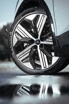 Michelin ra mắt hai dòng lốp mới, hướng tới cả xe xăng, hybrid và xe điện Michelin Primacy 5 Energy