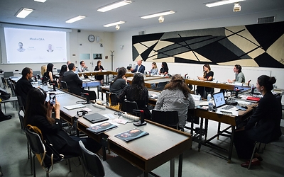 Thu hẹp khoảng cách năng lực số có thể mở ra hàng nghìn tỷ USD tăng trưởng GDP toàn cầu Report Launched at Enhancing Digital Literacy in the AI Era Media Roundtable