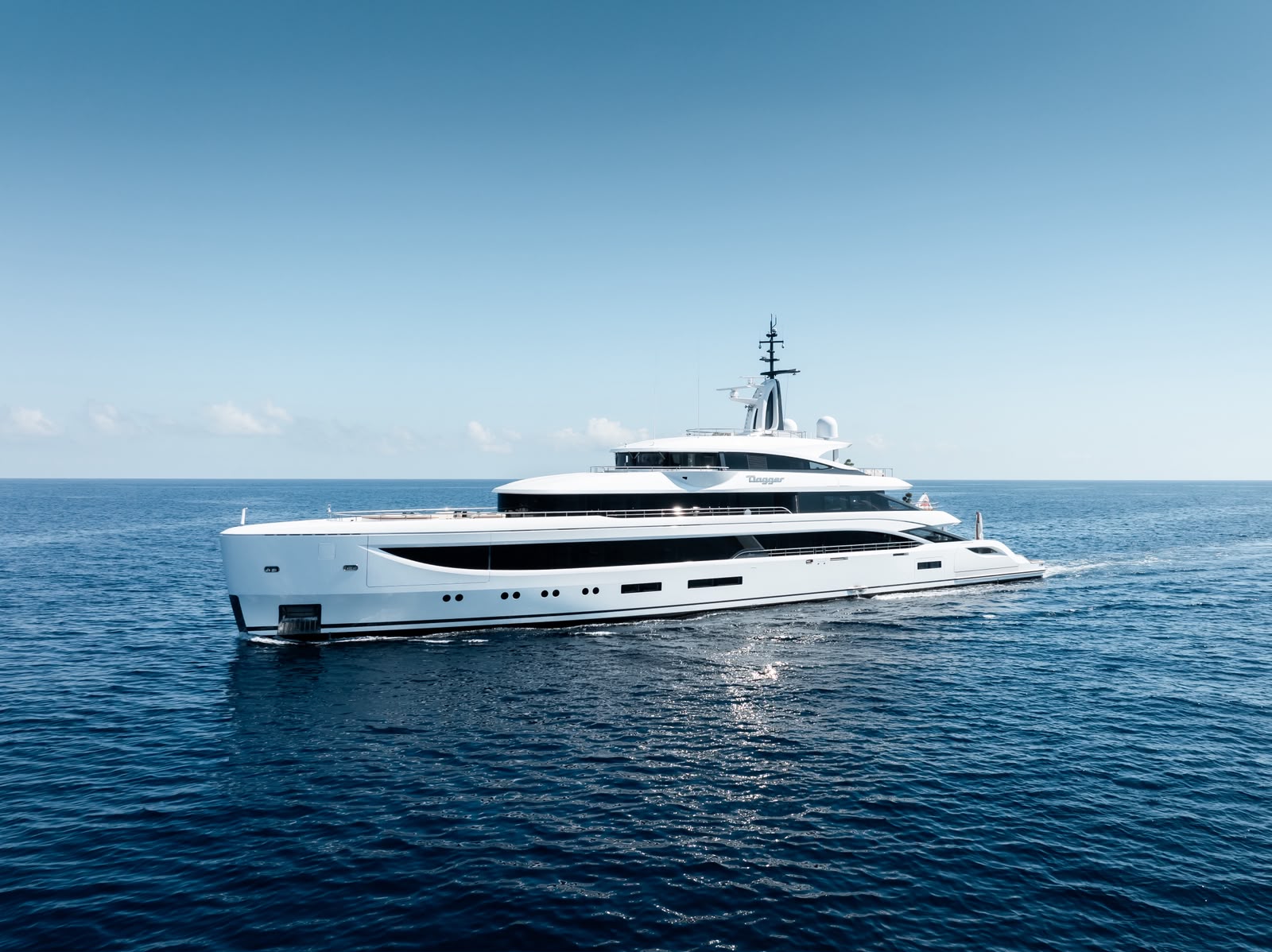 M/Y Dagger joins the SEA Index®: HSH Prince Albert II discovers Benetti’s new hybrid yacht On the occasion of the 35th Monaco Yacht Show, HSH Prince Albert II of Monaco, President of the Yacht Club de Monaco, visited the Benetti B.Now 67M hybrid M/Y Dagger built by the Italian shipyard, which now joins the fleet of yachts certified by the SEA Index®.